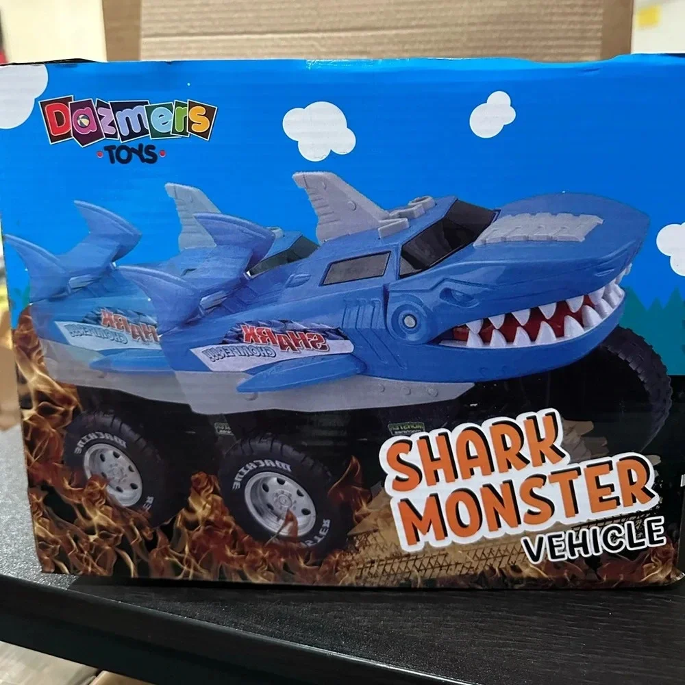 NWT -‎ Shark Monster Vehicle with lights, sounds and motorized. 3+